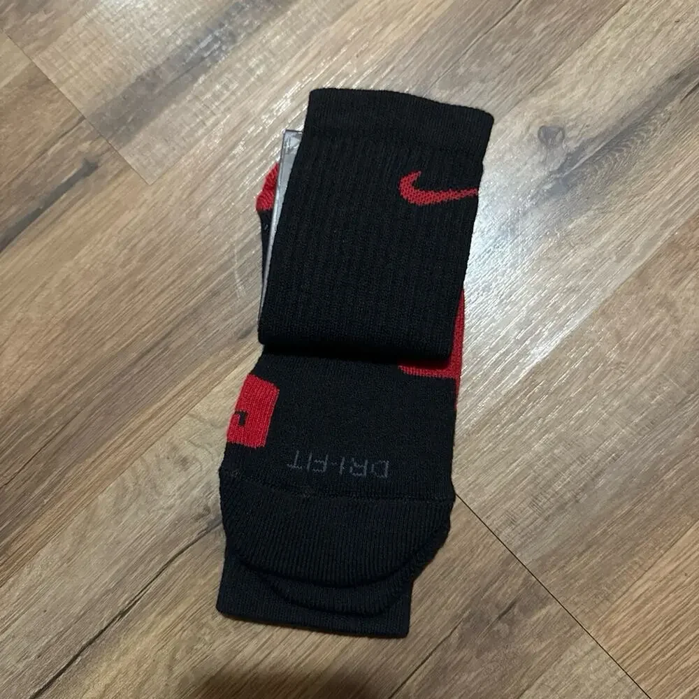 2013 Nike Elite Cushioned Basketball Dri-Fit Red Black Vintage Crew Socks